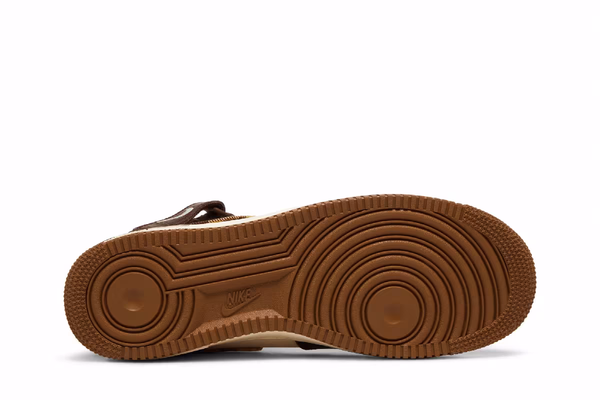 Nike Air Force 1 Mid Brown Plaid, view 5