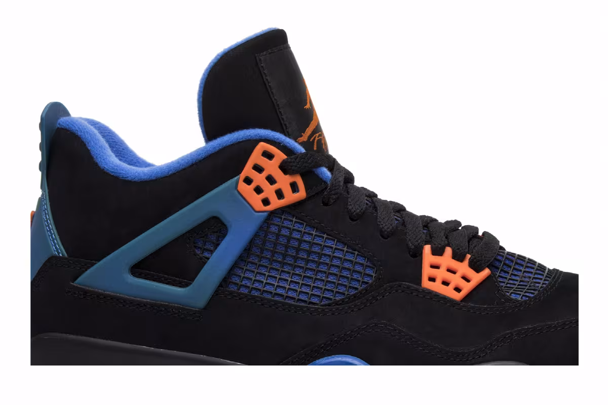 Air Jordan 4 Cavs, view 3