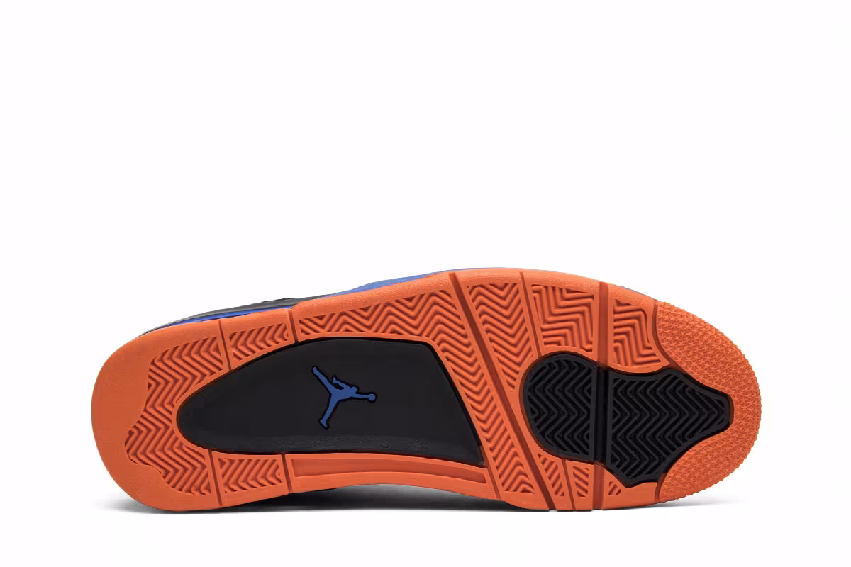 Air Jordan 4 Cavs, view 5