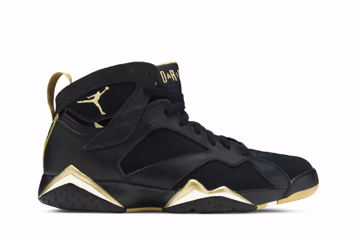 Air Jordan 7 Golden Momemts, view 2