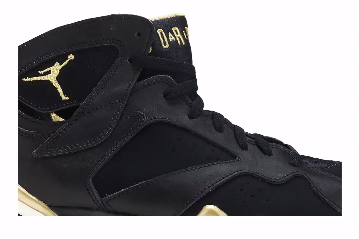 Air Jordan 7 Golden Momemts, view 3