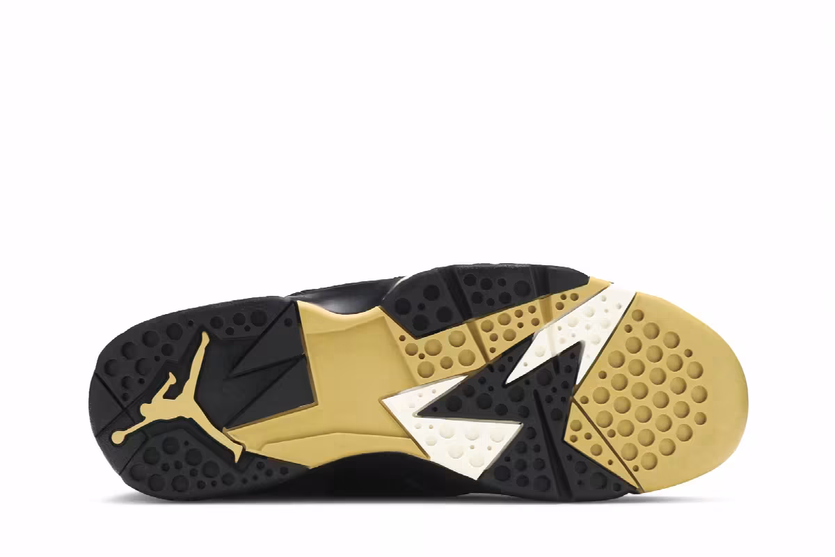 Air Jordan 7 Golden Momemts, view 5