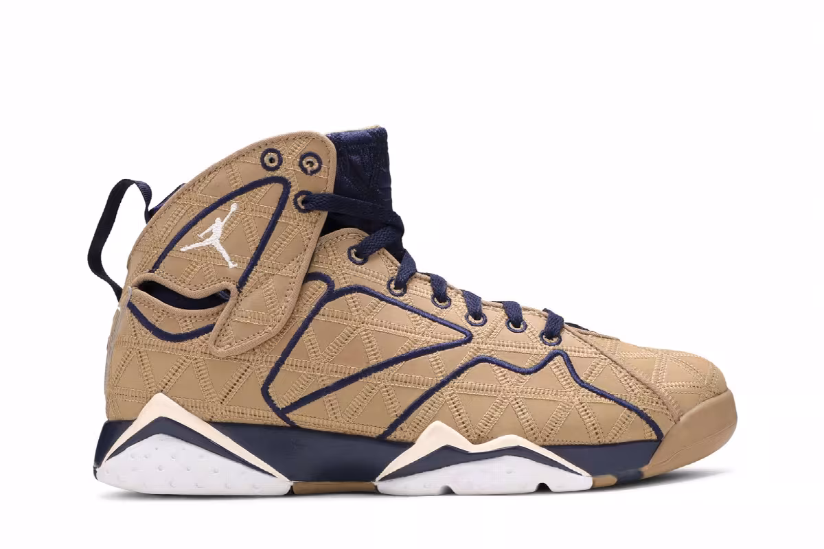 Air Jordan 7 J2K, view 2