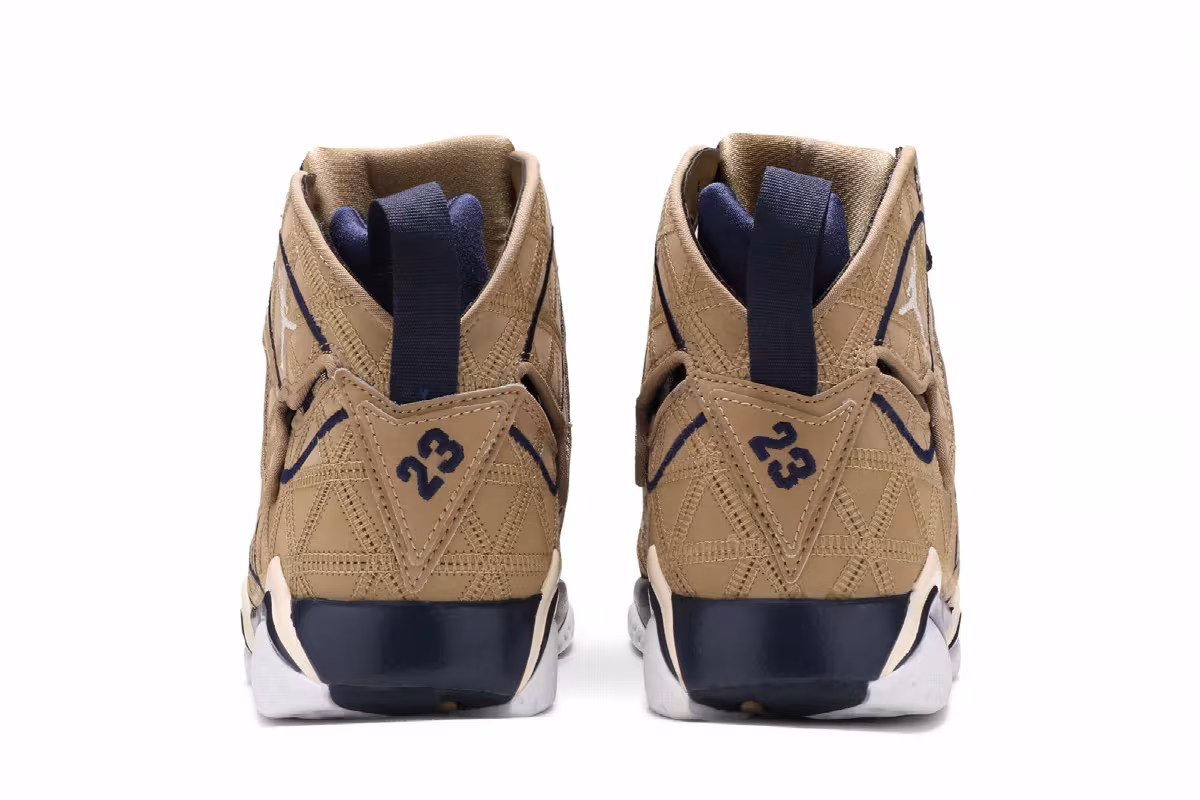 Air Jordan 7 J2K, view 7