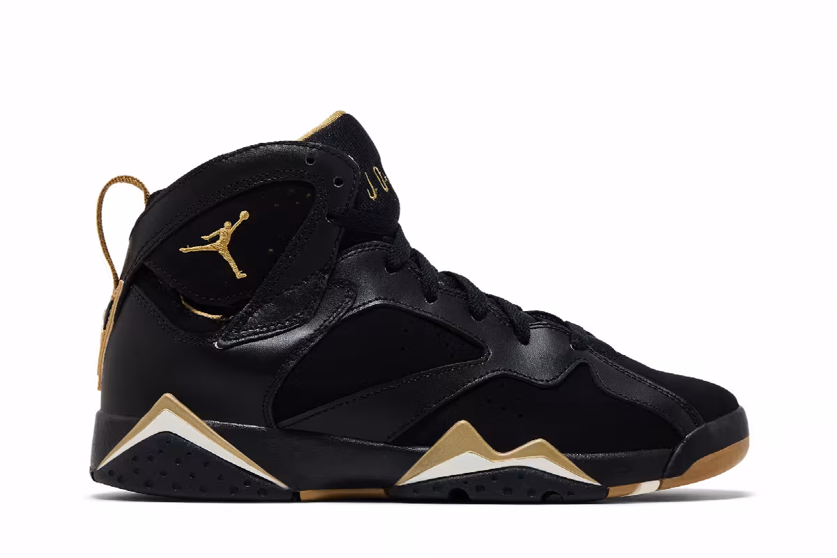 Air Jordan 7 GS Golden Momemts, view 2