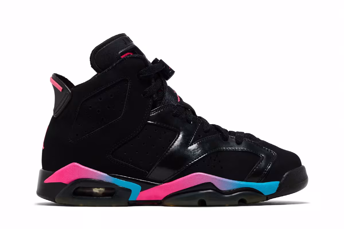 Air Jordan 6 GS Pink Flash, view 2