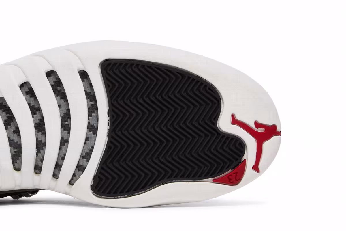 Air Jordan 12 playoff 2012 release 2012, view 6