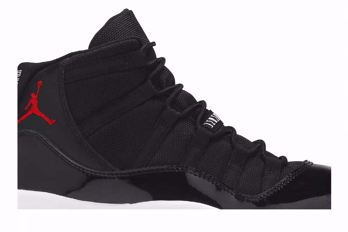 Air Jordan 11 GS Bred 2012, view 3