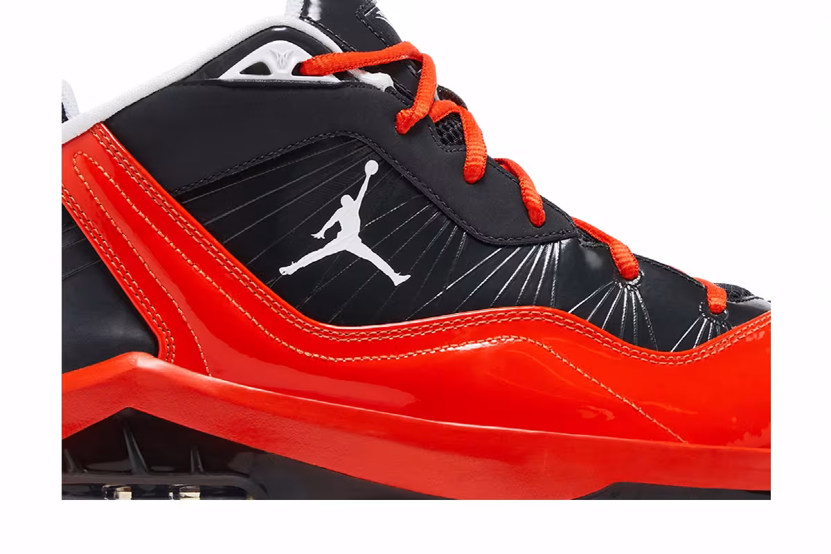 Air Jordan Melo M8 Anthracite Orange, view 3