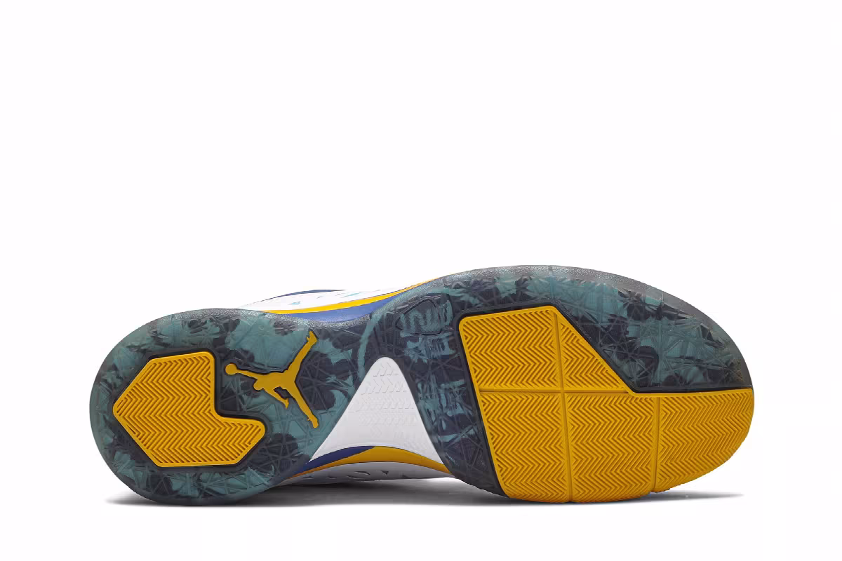 Air Jordan CP3.V YOTD, view 5