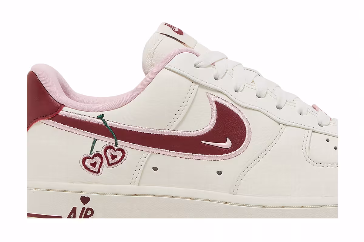 Nike Women's Air Force 1 Low Valentines Day 2023, view 3