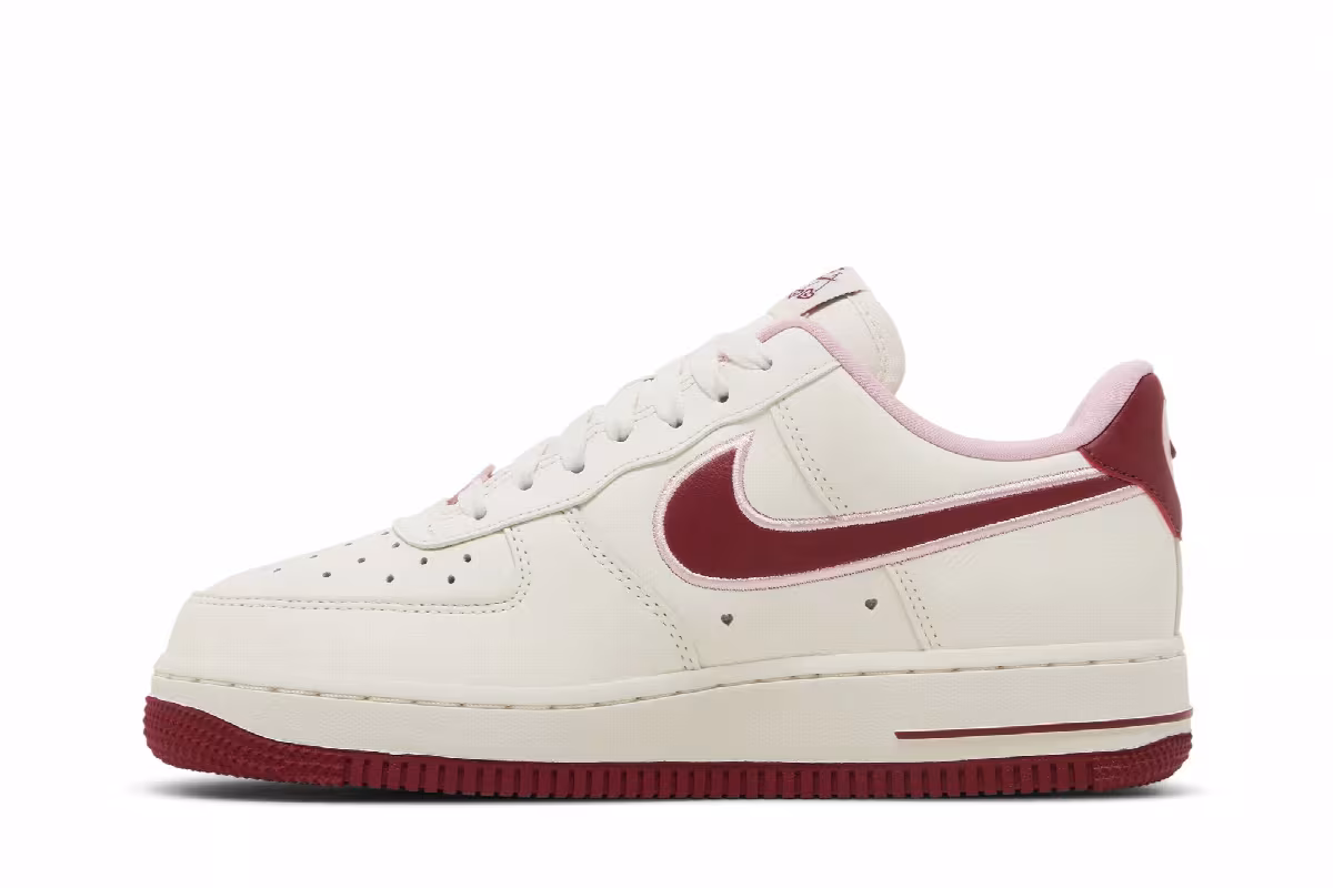 Nike Women's Air Force 1 Low Valentines Day 2023, view 4