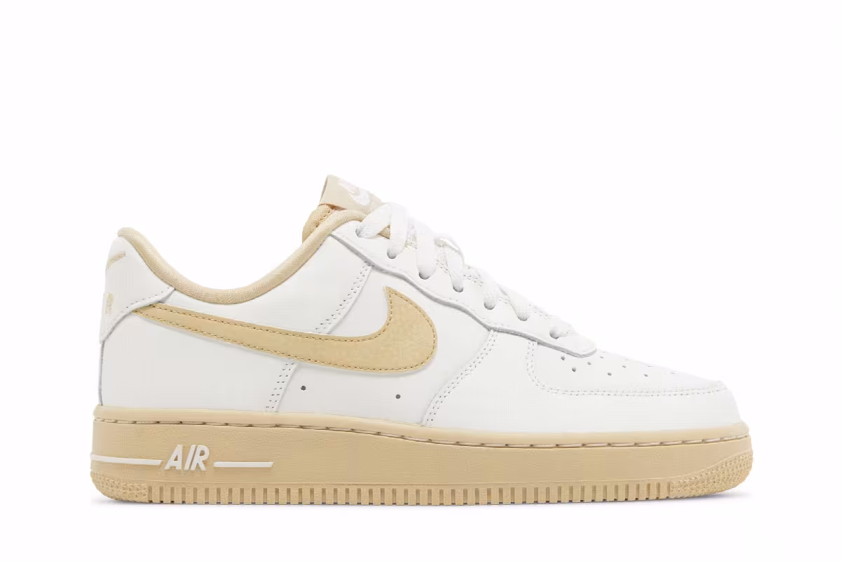 Nike Women's Air Force 1 Sail Sesame, view 2