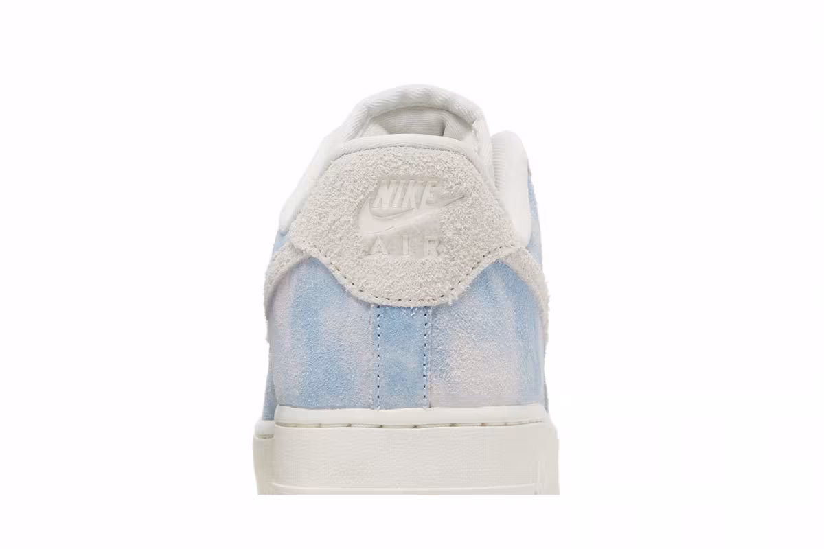 Nike Women's Air Force 1 Clouds, view 8