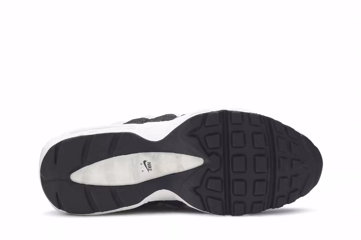 Nike Women's Air Max 95 Premium Light Cream, view 5