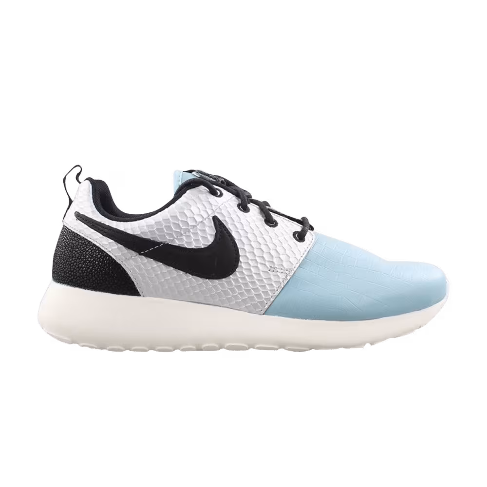 Nike Women's Roshe One LX
