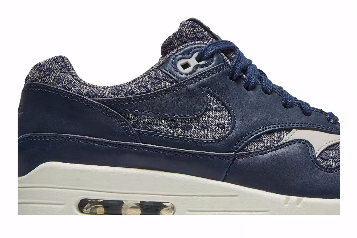 Nike Women's Air Max 1 Premium Obsidian, view 3