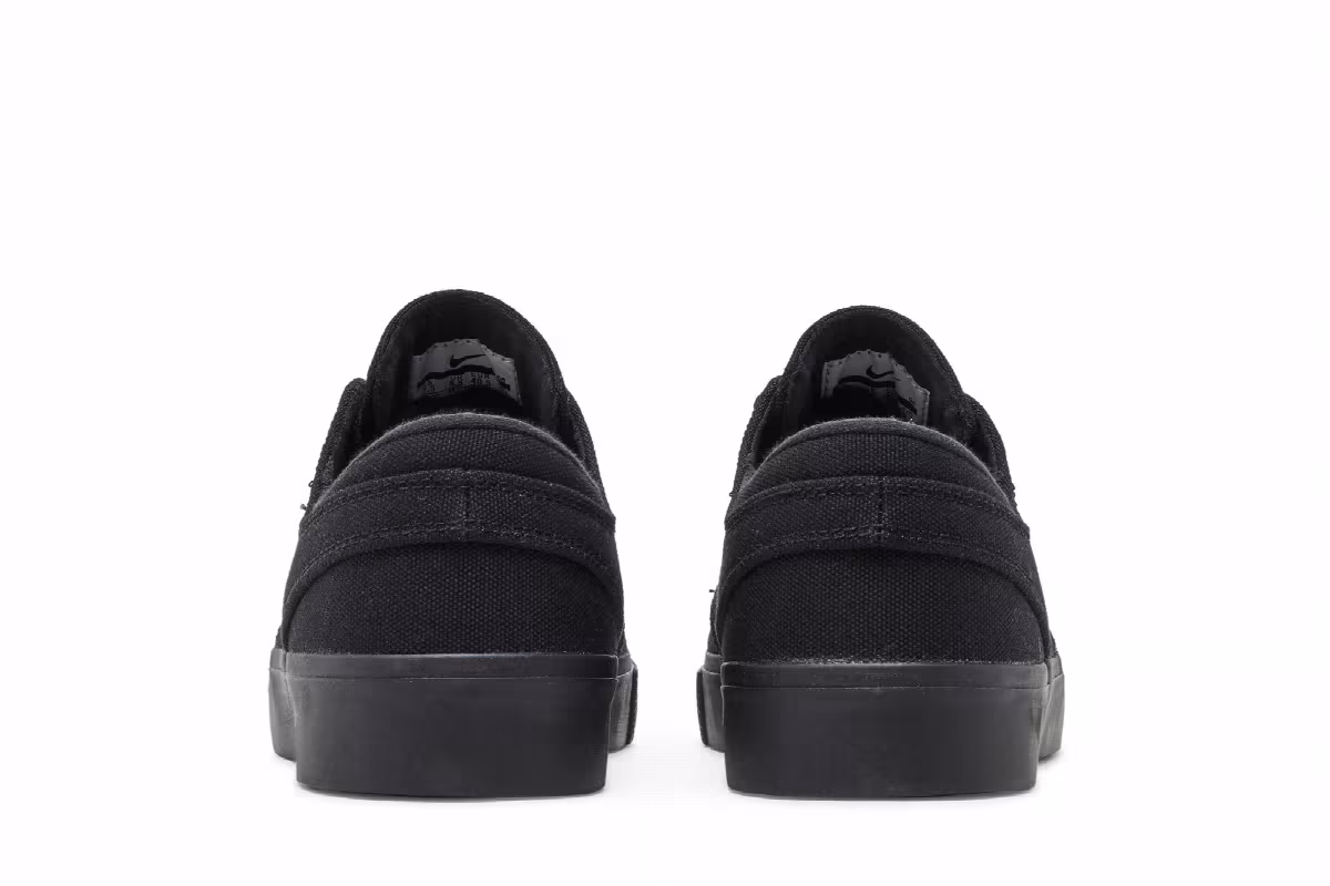 Nike Zoom Stefan Janoski Canvas RM SB Triple Black, view 7