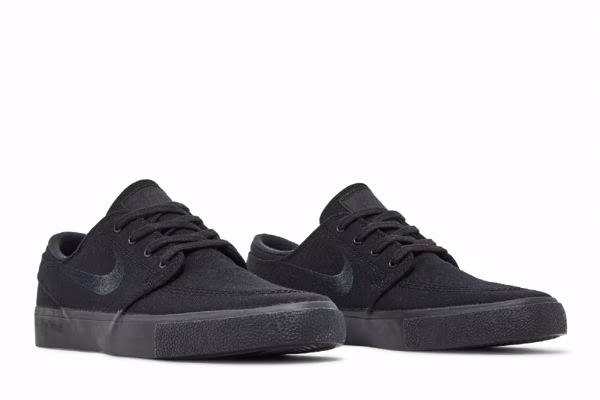 Nike Zoom Stefan Janoski Canvas RM SB Triple Black, view 9