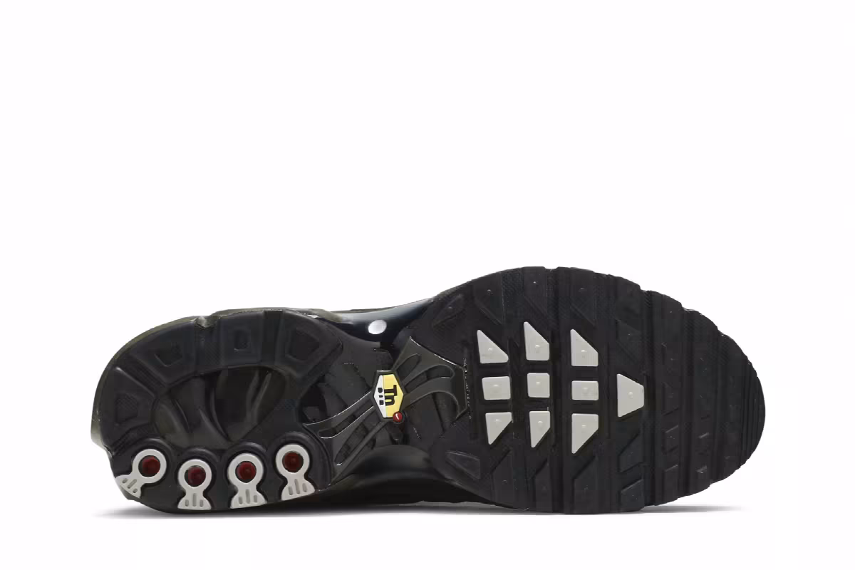 Nike Air Max Plus Olive, view 5