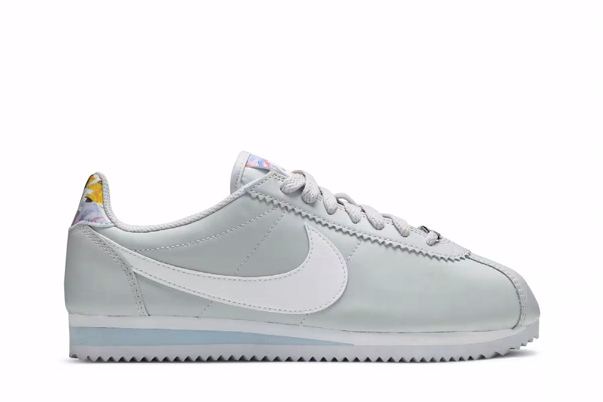 Nike Women's Classic Cortez Pure Platinum, view 2
