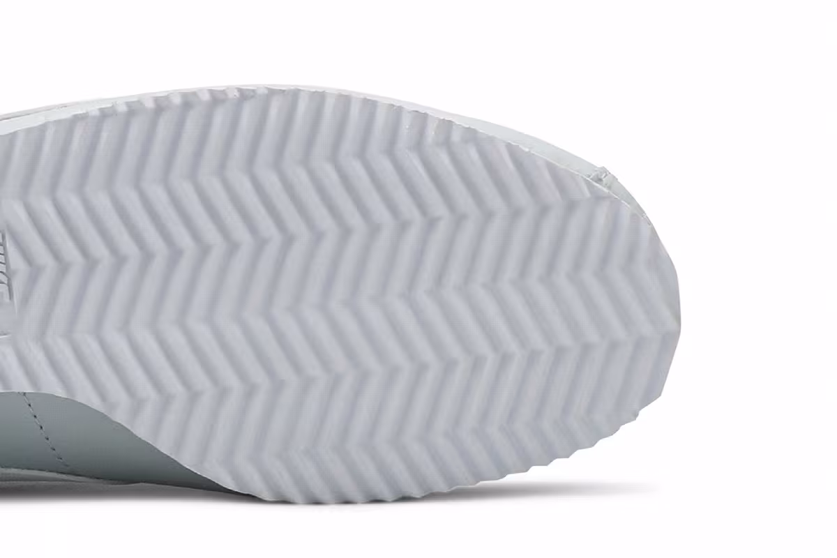 Nike Women's Classic Cortez Pure Platinum, view 6