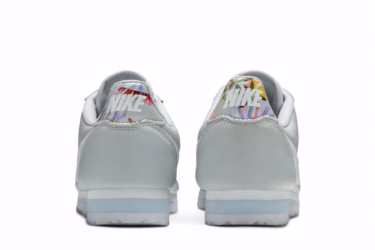 Nike Women's Classic Cortez Pure Platinum, view 7