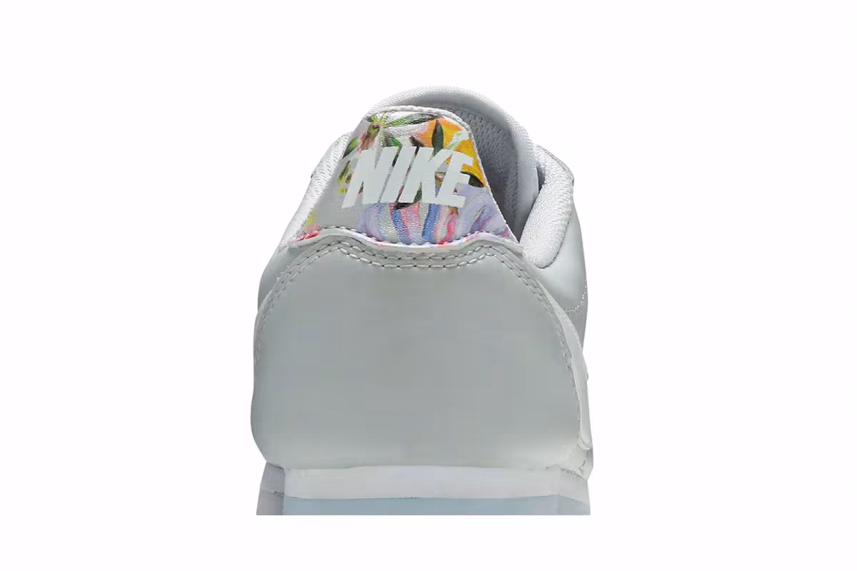 Nike Women's Classic Cortez Pure Platinum, view 8