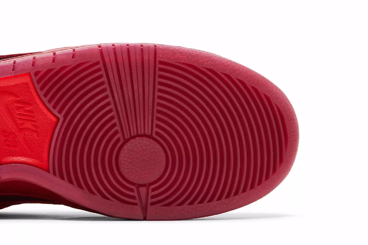 The Wizard of Oz x Nike Dunk Low SB Ruby Red Slipper, view 6