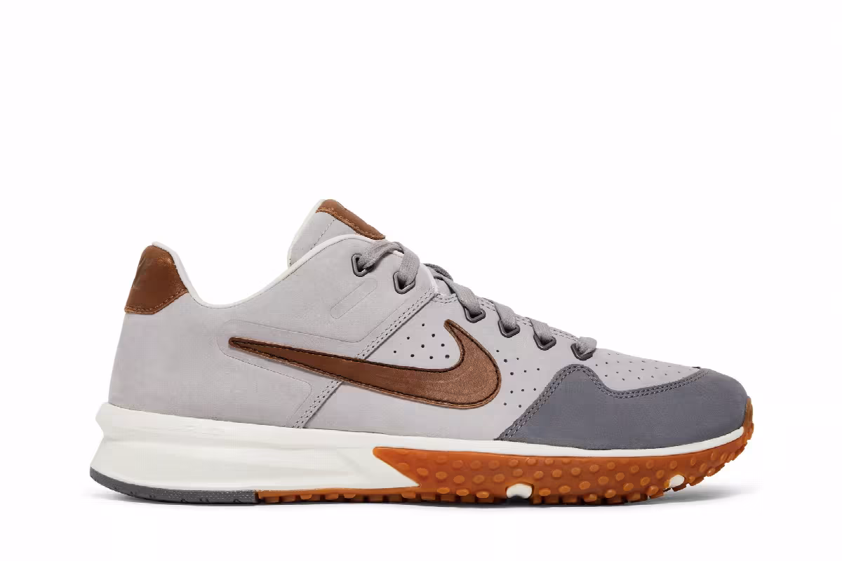 Nike Baseballism x Alpha Huarache Flag Turf 2 Atmosphere Grey, view 2
