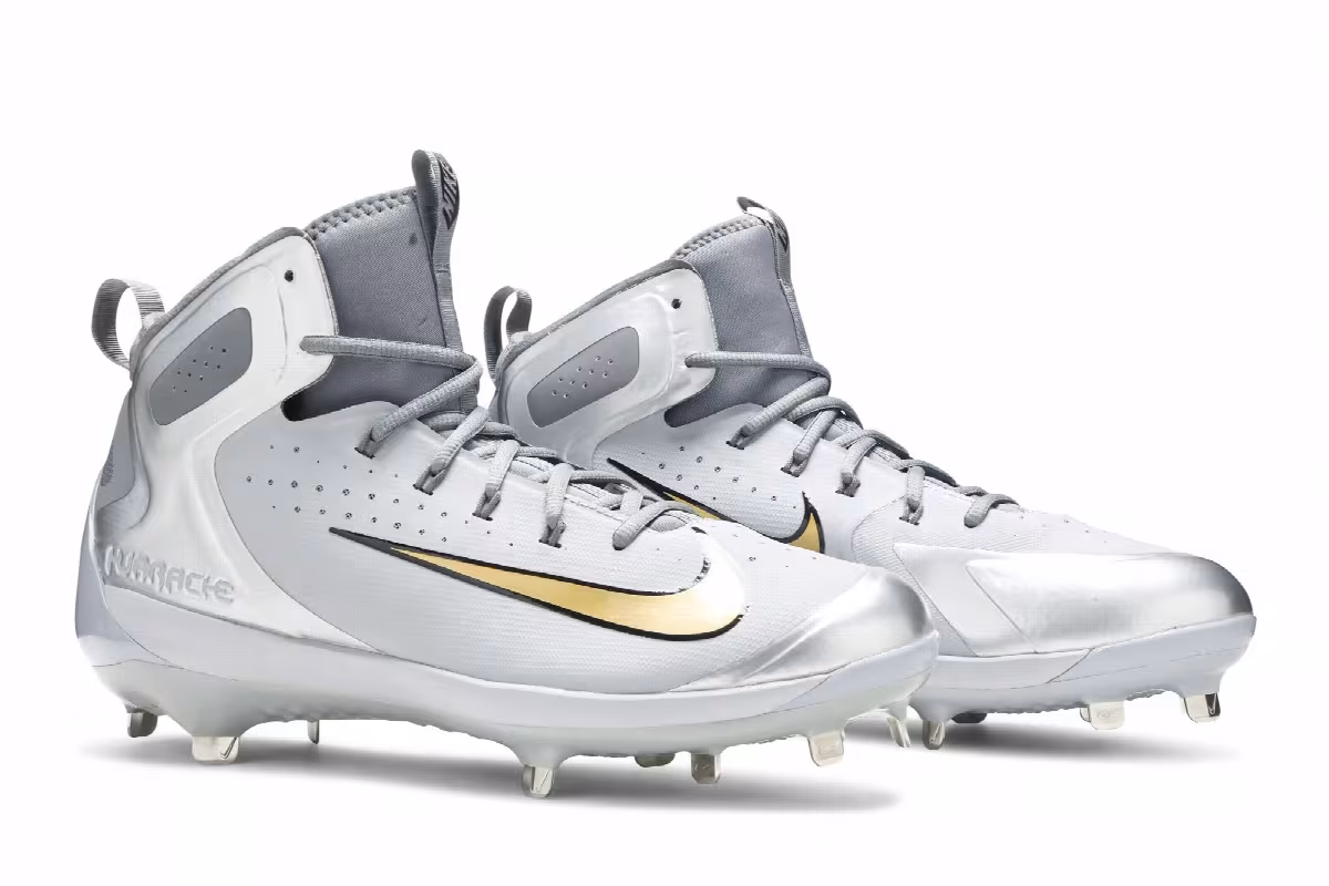 Nike Alpha Huarache Elite Wolf Grey Metallic Silver, view 9