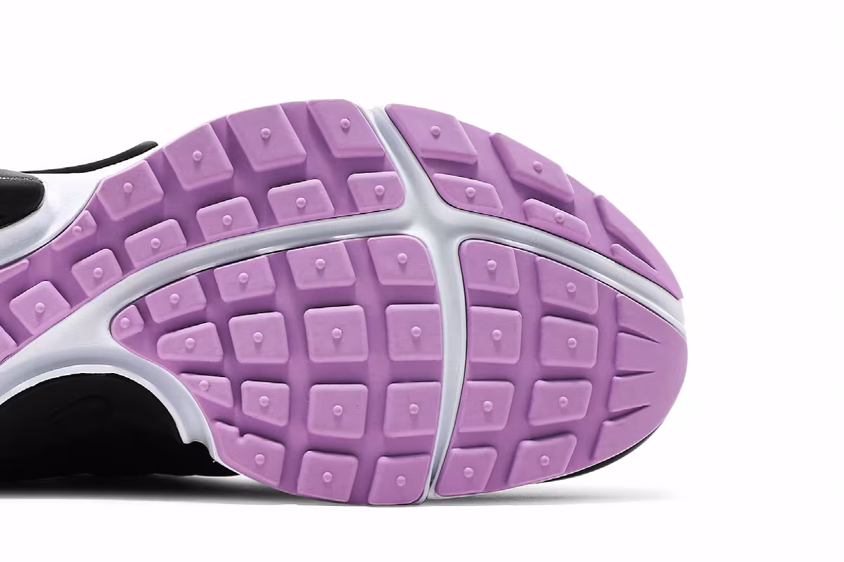Nike Women's Air Presto Black Violet Shock, view 6