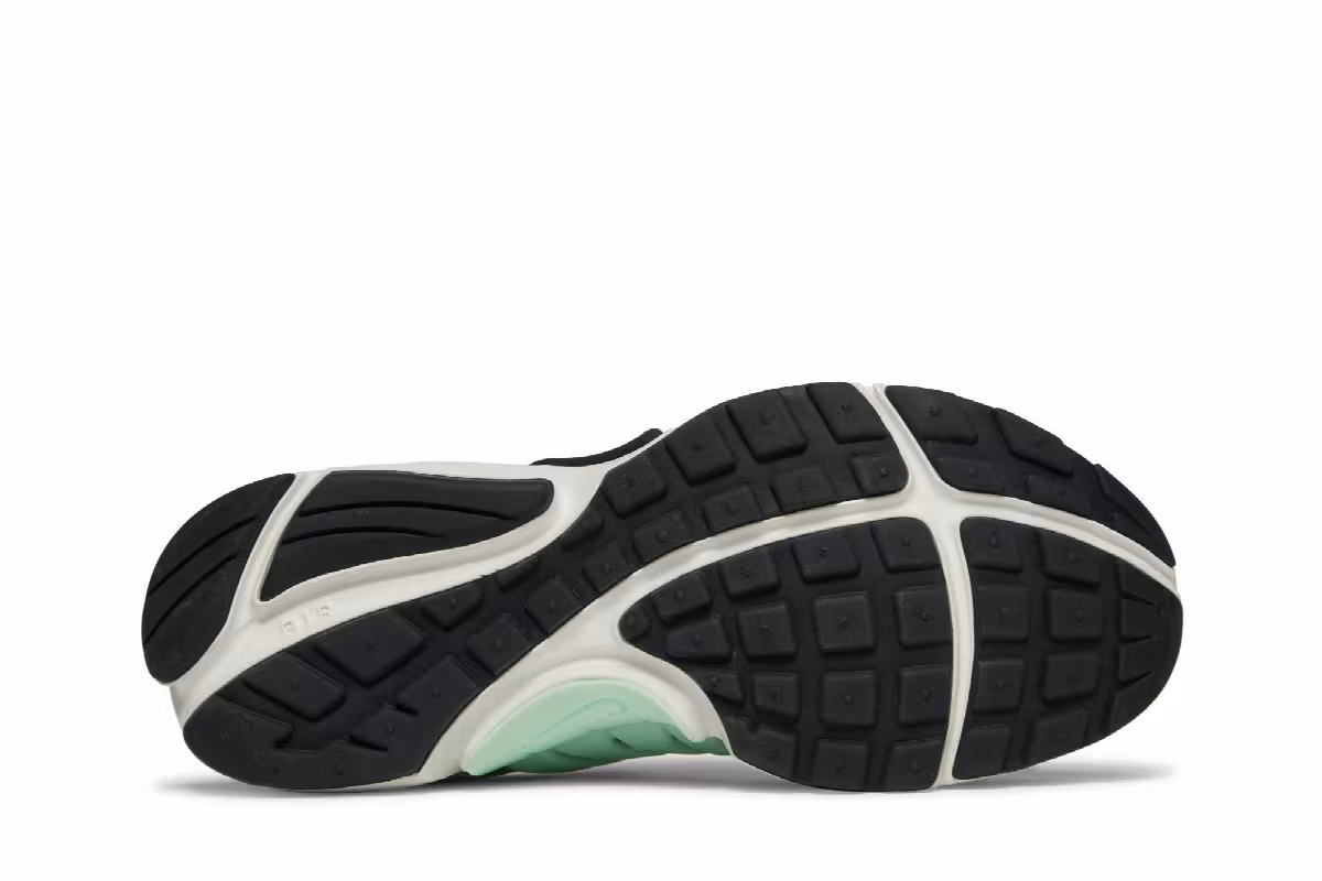 Nike Women's Air Presto Black Igloo, view 5