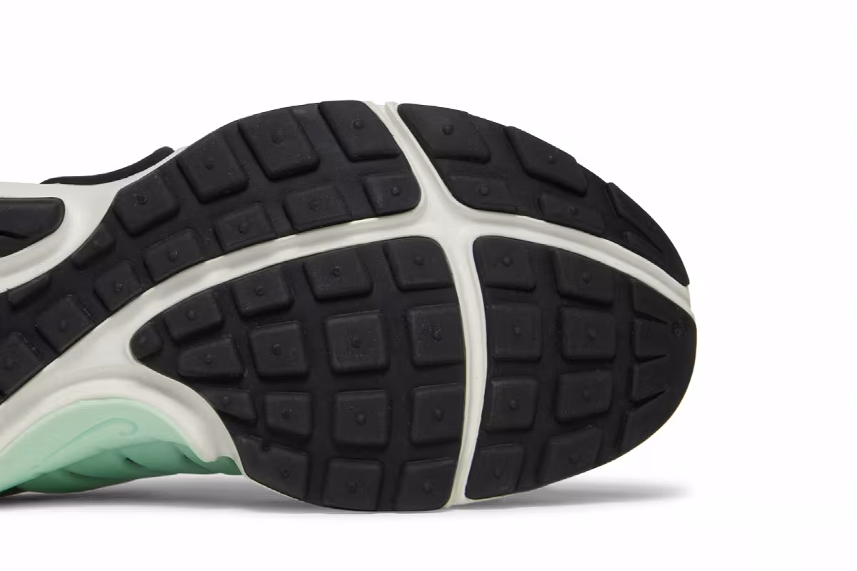 Nike Women's Air Presto Black Igloo, view 6