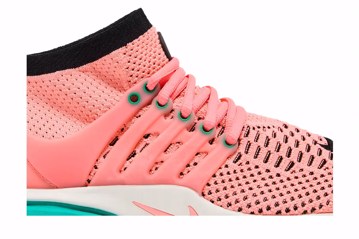 Nike Women's Air Presto Flyknit Ultra Atomic Pink, view 3
