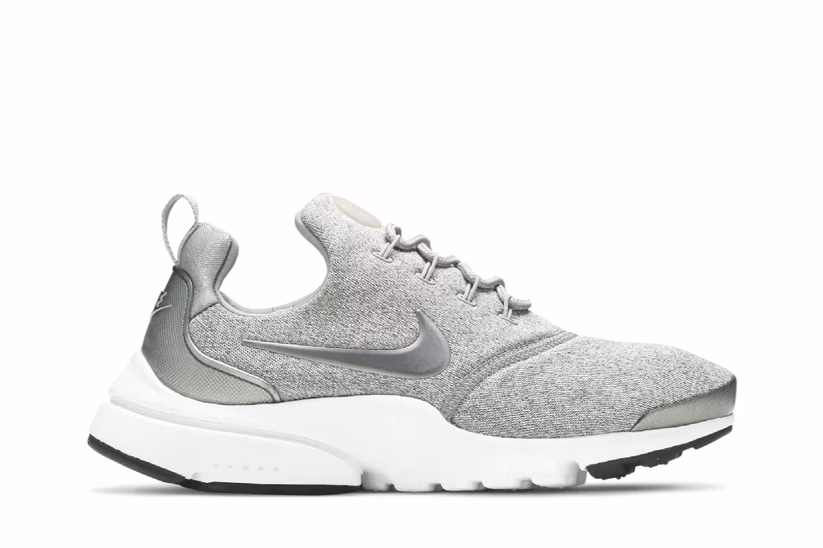 Nike Women's Presto Fly SE Dust, view 2