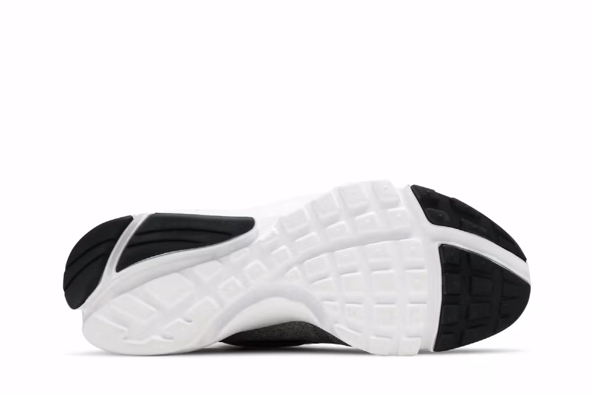 Nike Women's Presto Fly SE Dust, view 5