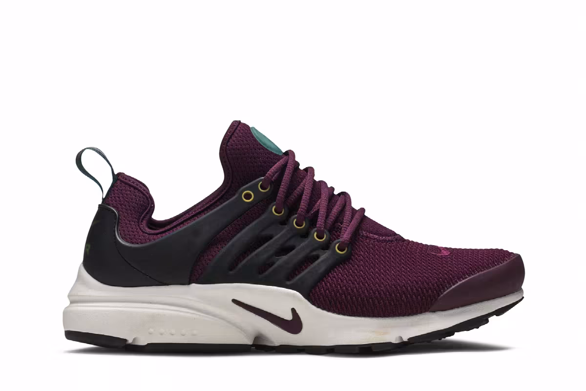 Nike Women's Air Presto Bordeaux, view 2