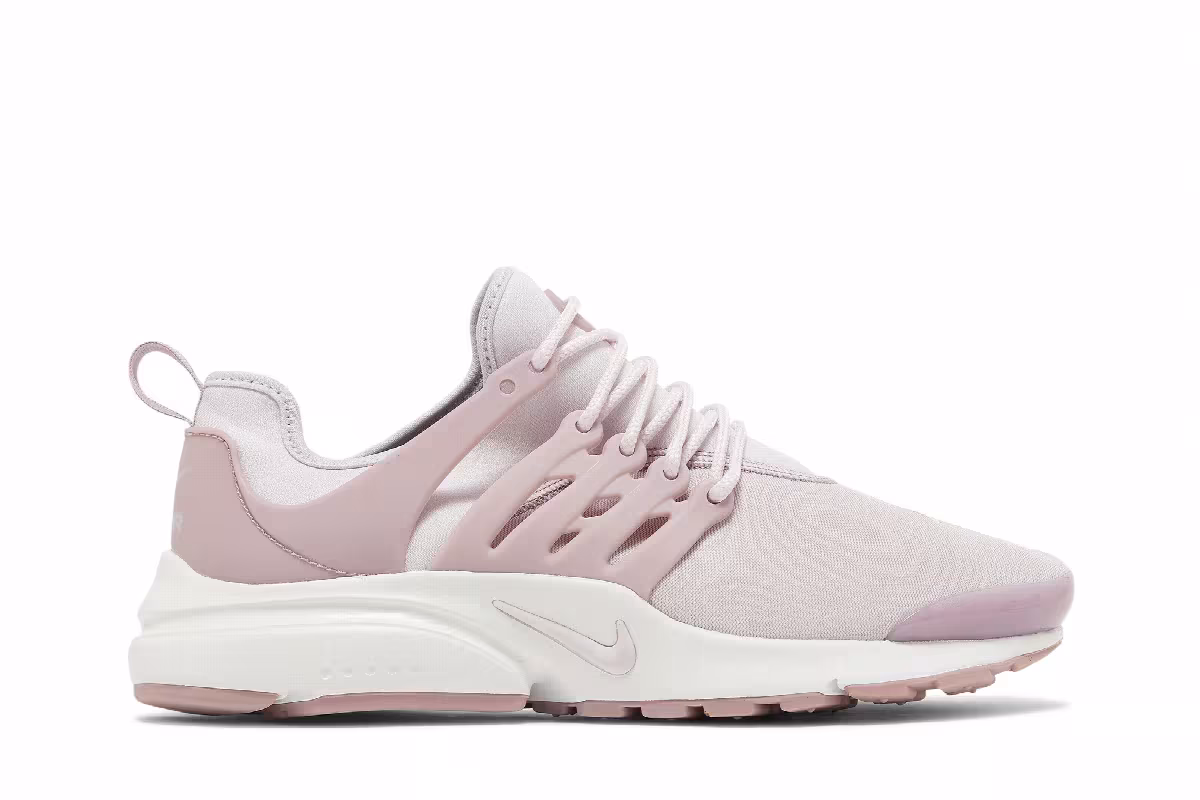 Nike Women's Air Presto Venice, view 2