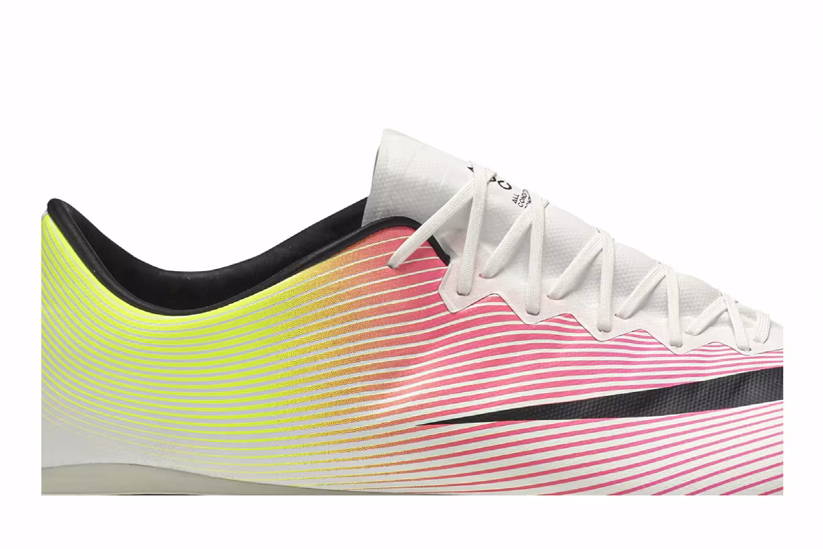 Nike Mercurial Vapor 10 FG Volt Pink, view 3