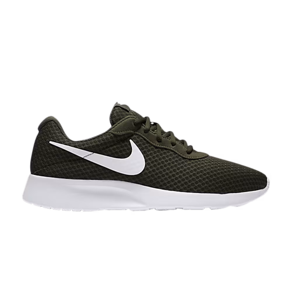 Nike Tanjun