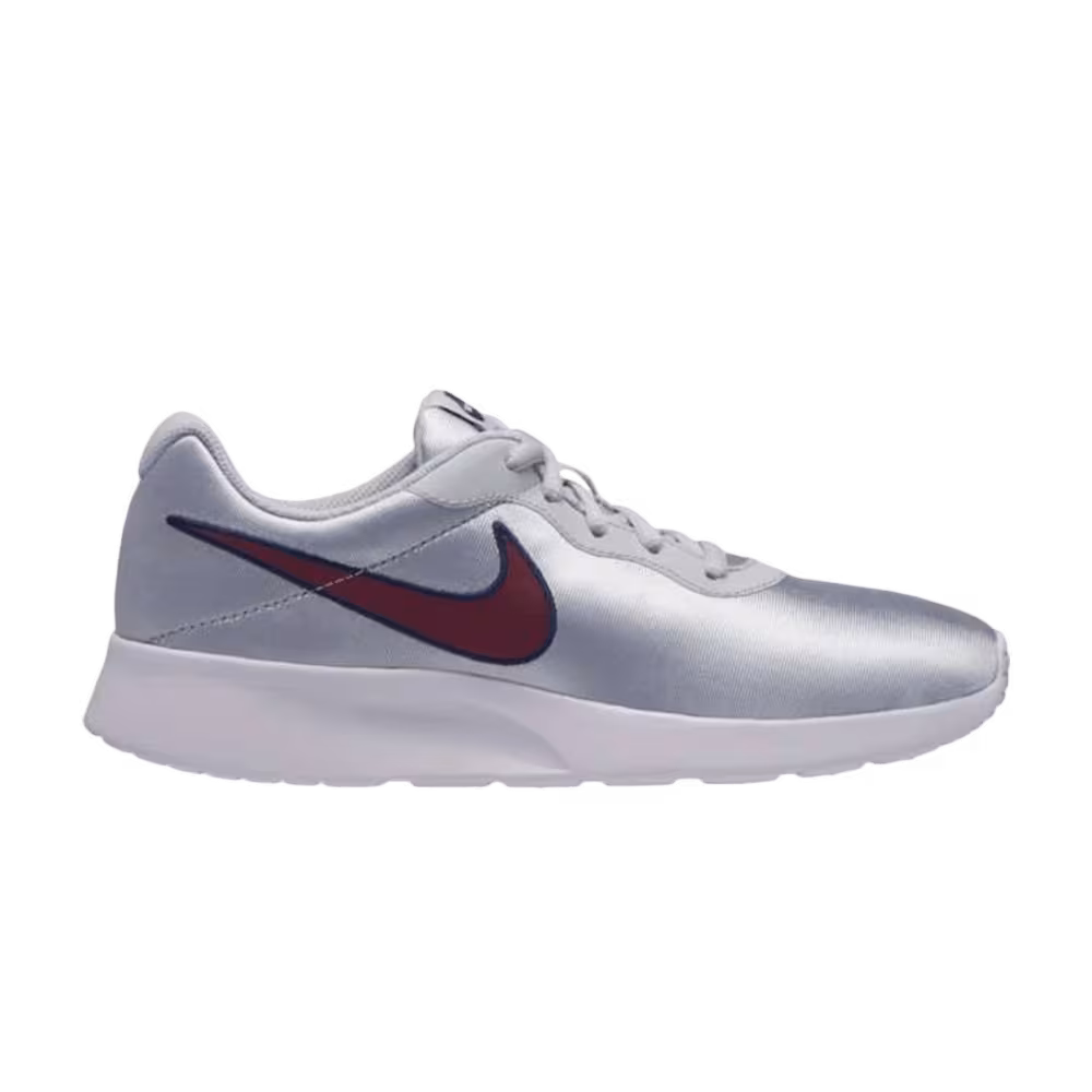 Nike Women's Tanjun SE Pure Platinum
