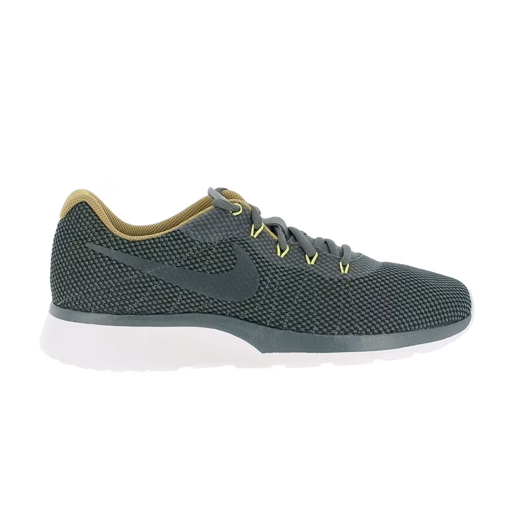 Nike Tanjun Racer Vintage Green