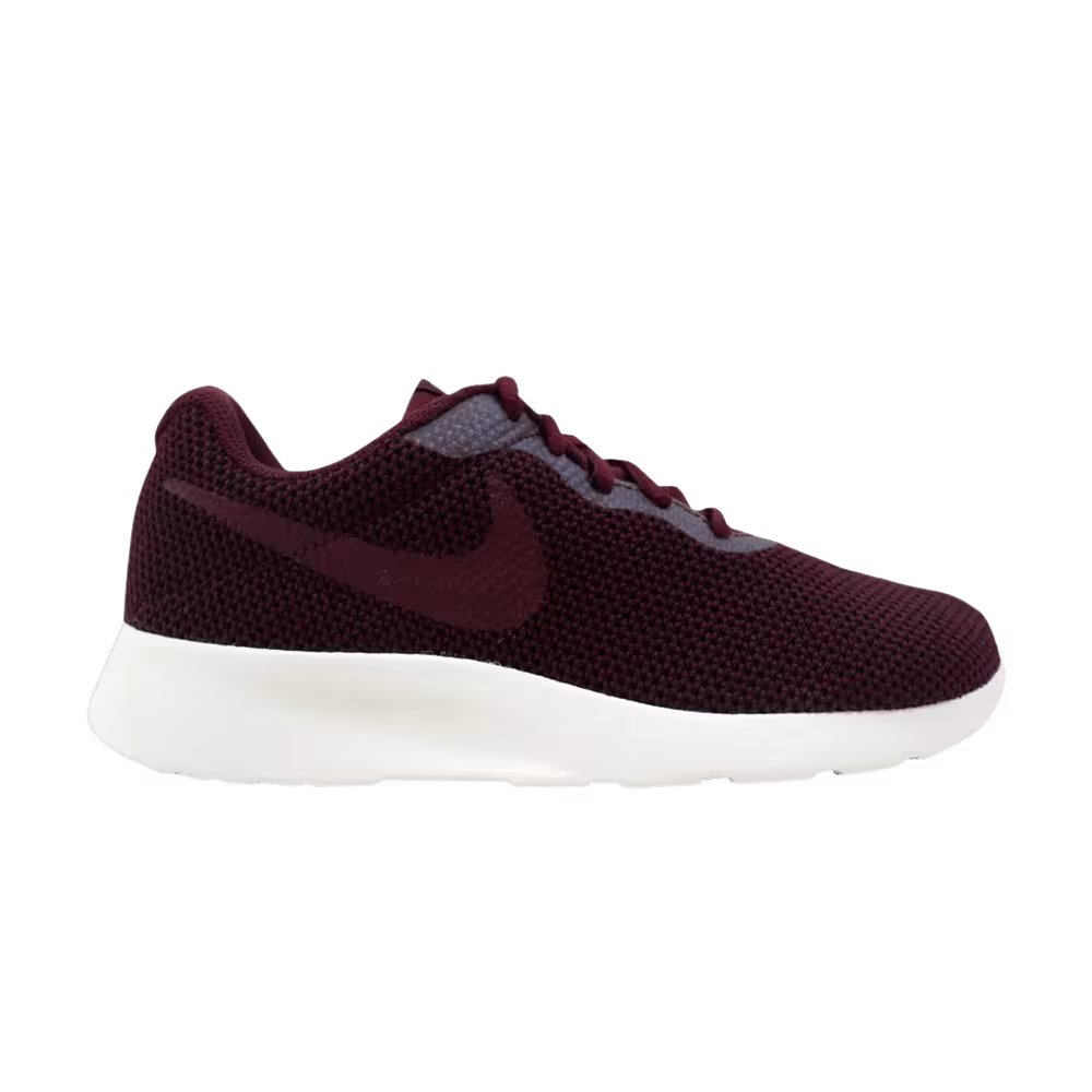 Nike Women's Tanjun SE Night Maroon