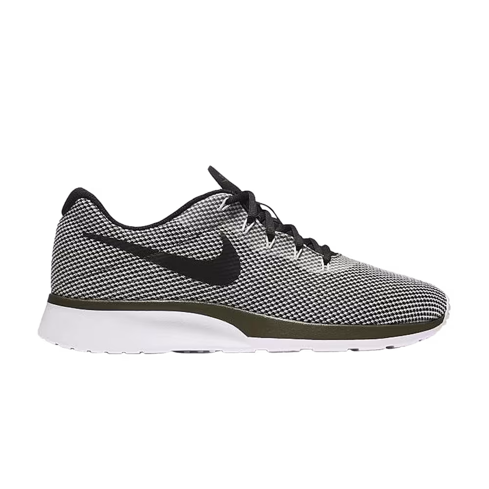 Nike Tanjun Racer Cargo Khaki