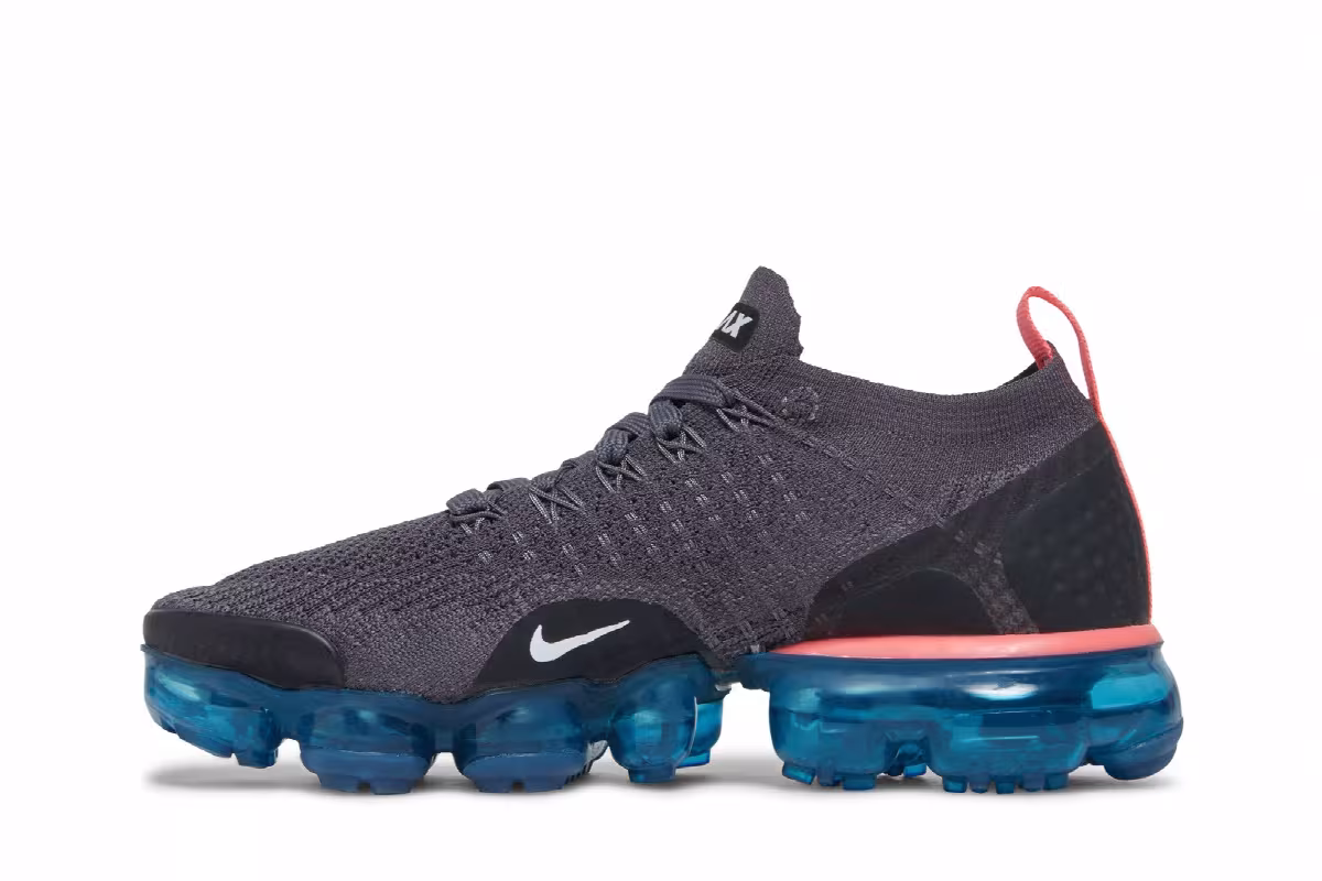 Nike Women's Air VaporMax 2 Flyknit Thunder Grey, view 4
