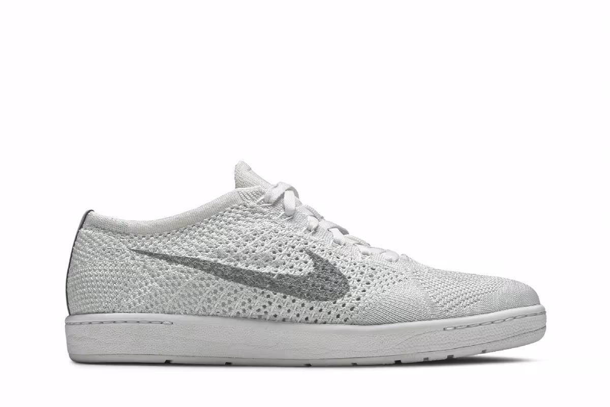 Nike Women's Tennis Classic Ultra Flyknit White Wolf Grey, view 2