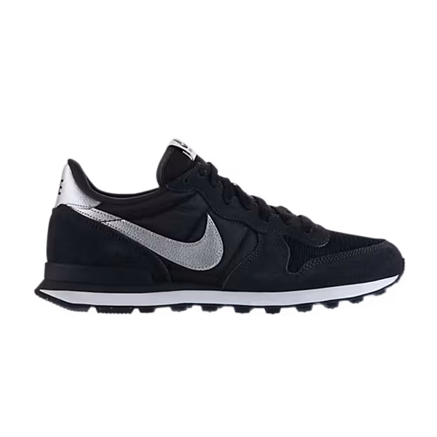 Nike Internationalist