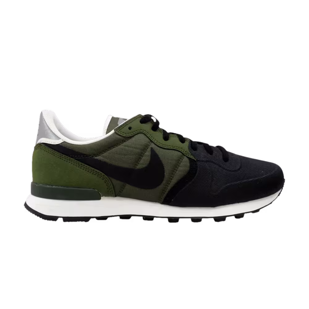 Nike Internationalist Premium SE Legion Green
