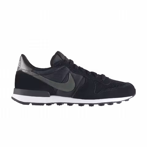 Nike Internationalist